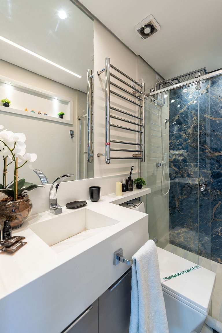 AA15 Espaço moderno com piscina e ótima estrutura