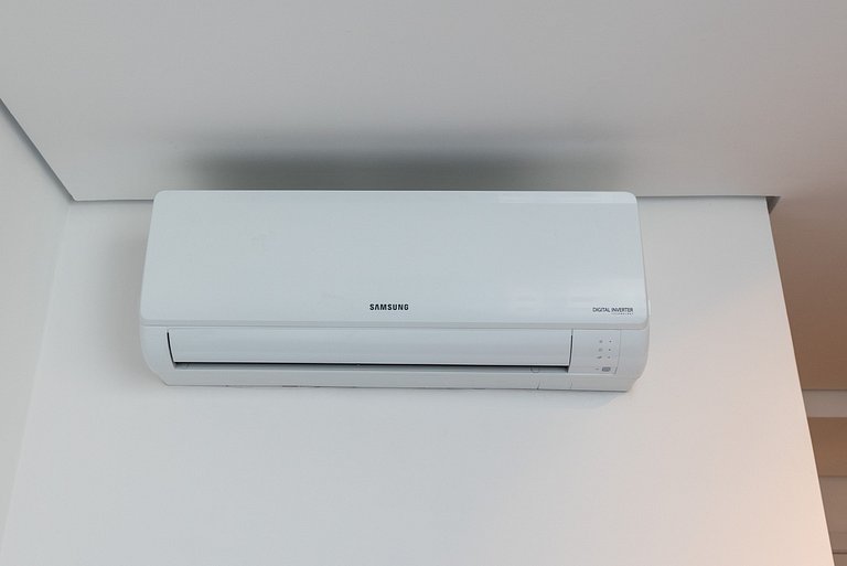 VNF4 | Estúdio Bem Localizado | Frei Caneca