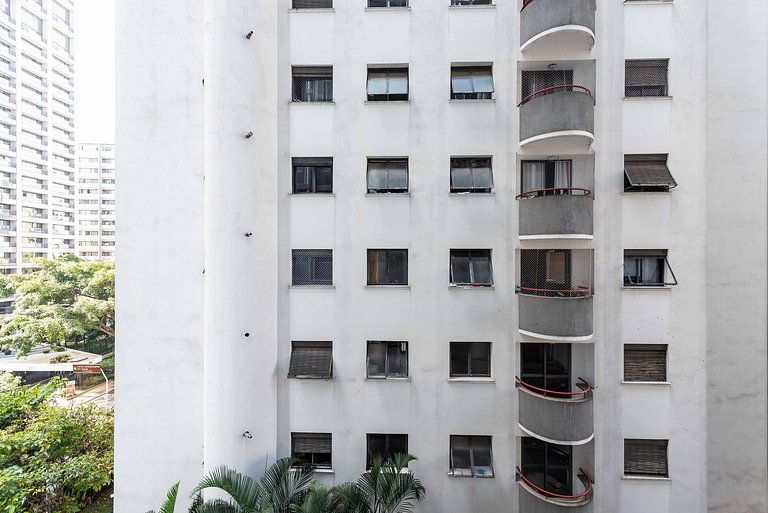 VNF4 | Estúdio Bem Localizado | Frei Caneca