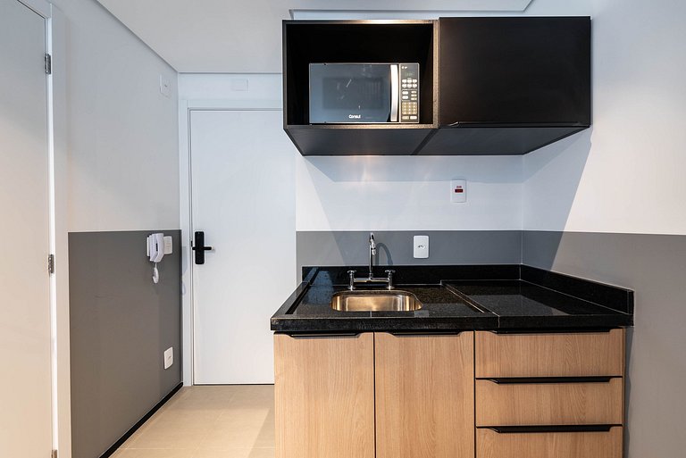 VNF4 | Estúdio Bem Localizado | Frei Caneca