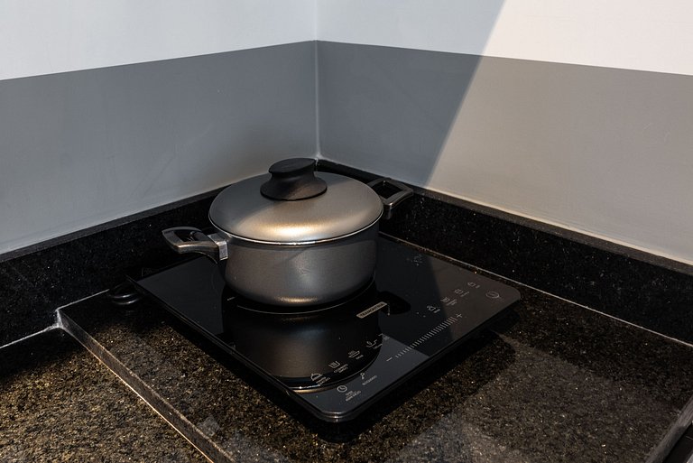 VNF4 | Estúdio Bem Localizado | Frei Caneca