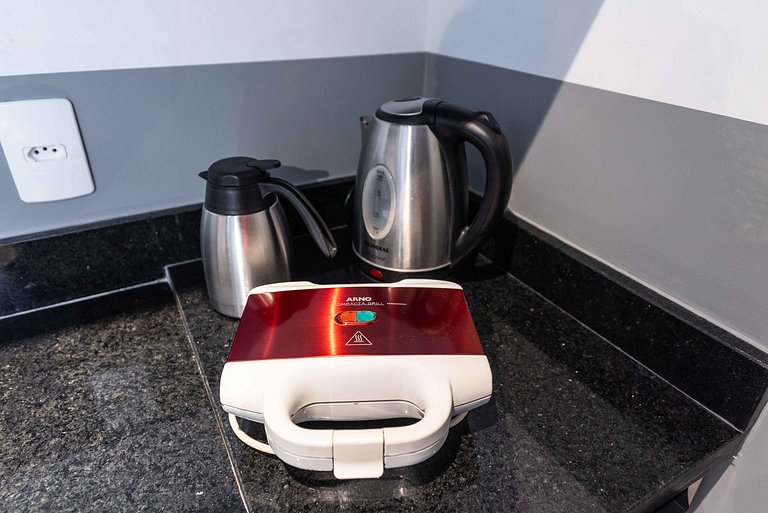 VNF4 | Estúdio Bem Localizado | Frei Caneca