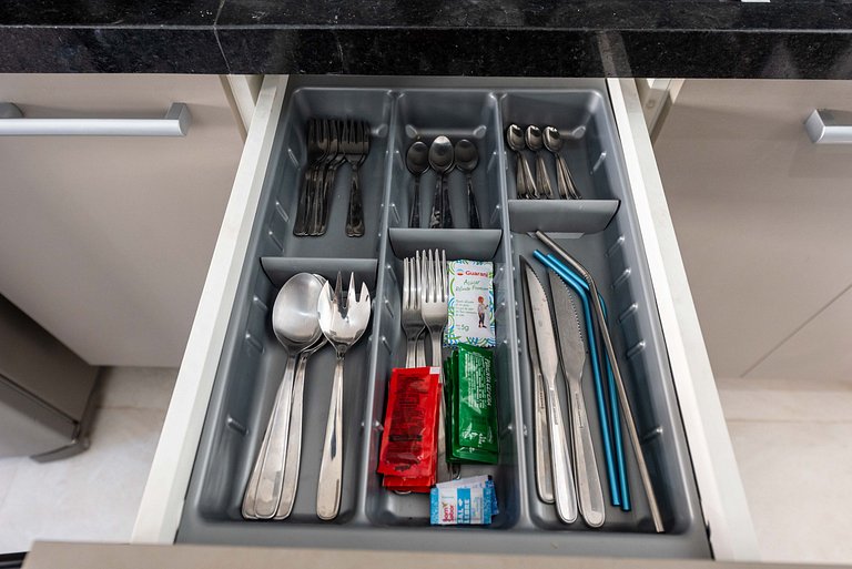 MI606 Studio Moderno e Prático