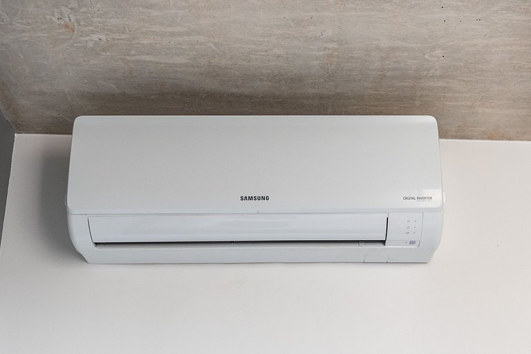 VNF12 | Estúdio Bem Localizado | Frei Caneca