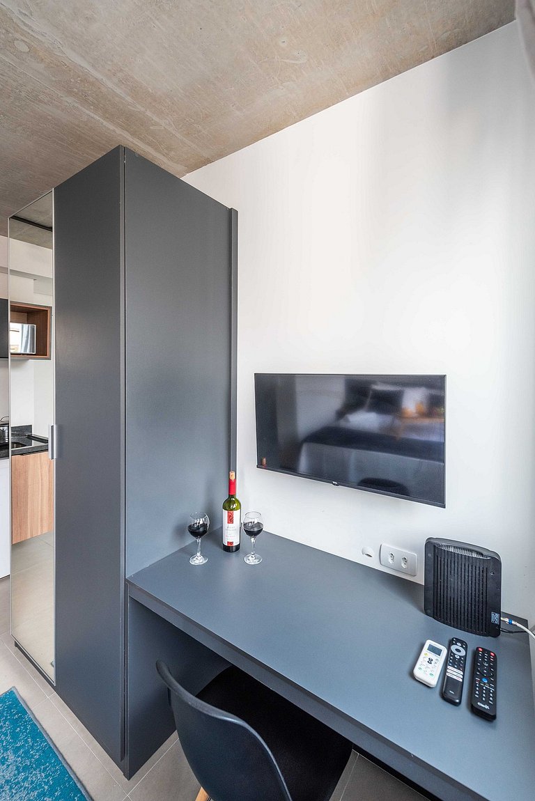 VNF12 | Estúdio Bem Localizado | Frei Caneca