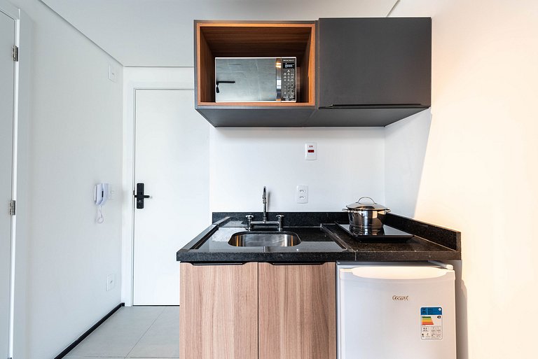 VNF12 | Estúdio Bem Localizado | Frei Caneca