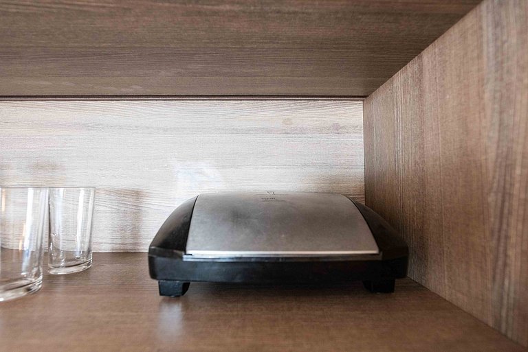 MS1301 | Studio na Rua Genebra c/ Garagem