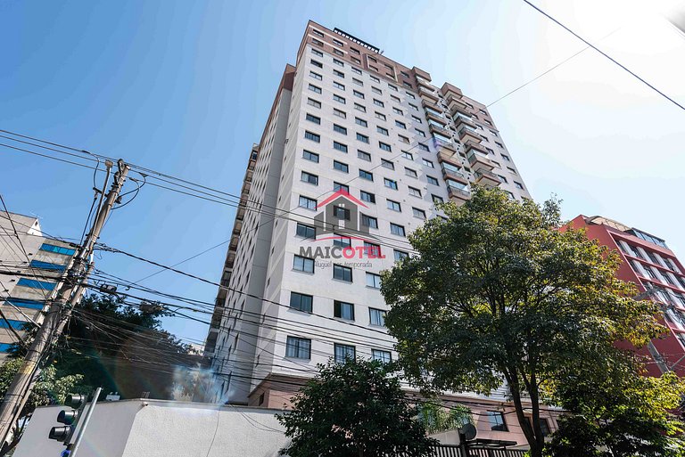 AA15 Conforto e elegância com piscina no térreo