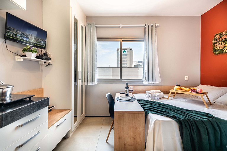 VO16 Studio charmoso com vaga, ao lado do metrô