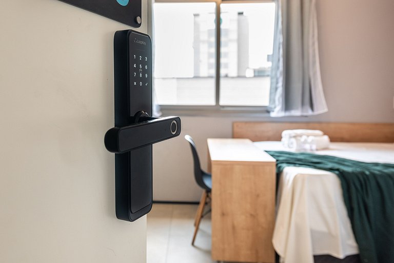 VO16 Studio charmoso com vaga, ao lado do metrô