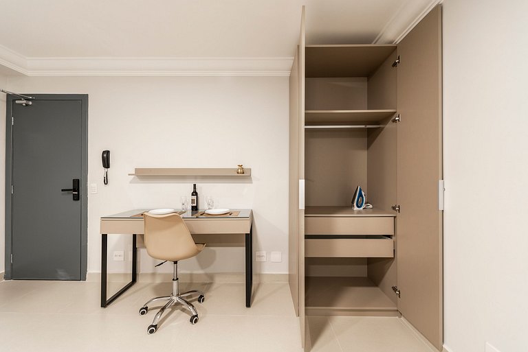 BA205 Studio em Moema | Fácil Acesso